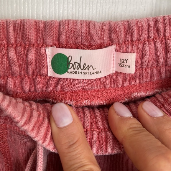 Mini Boden Garment Dyed Shorts Red - Picture 2 of 4